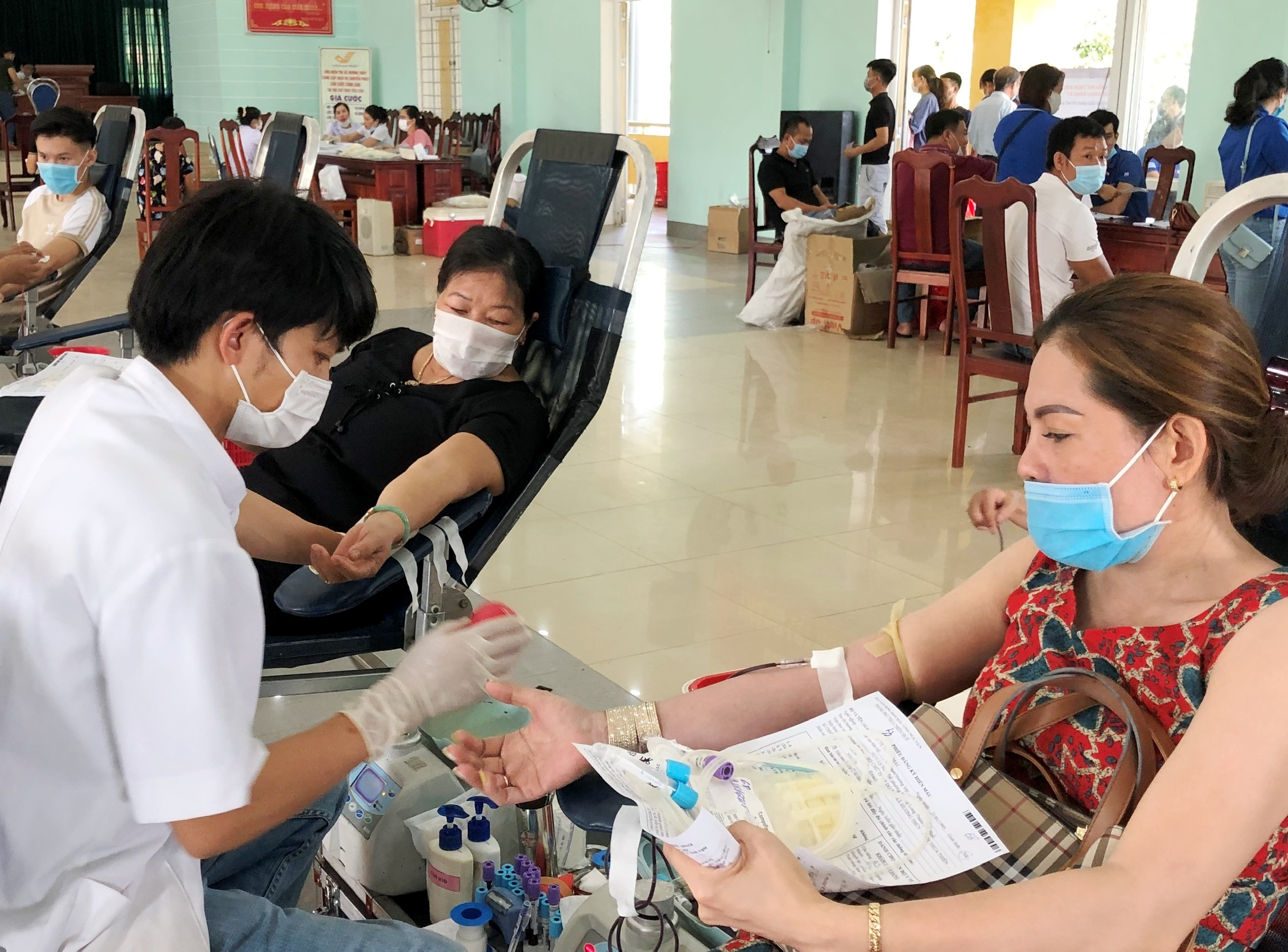Hương Thủy áp dụng “VNPT Life - Saving” vào hiến máu nhân đạo