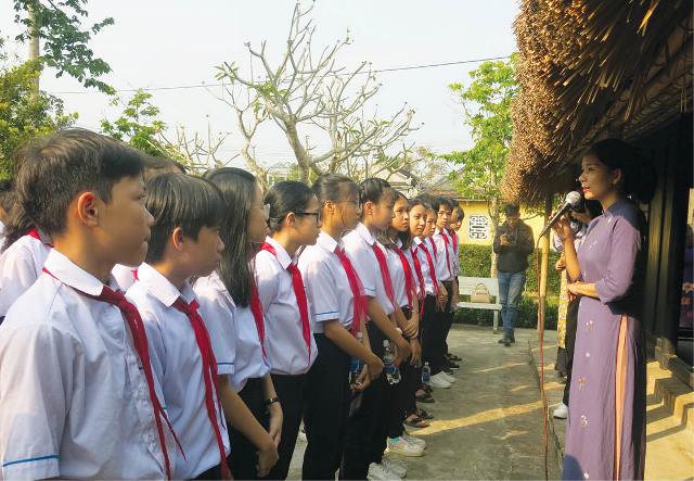 Attractive products for Uncle Ho memorial monument system developed