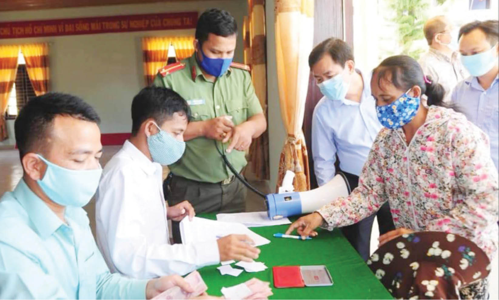 Xác định vấn đề cơ bản về đường lối Cách mạng Việt Nam