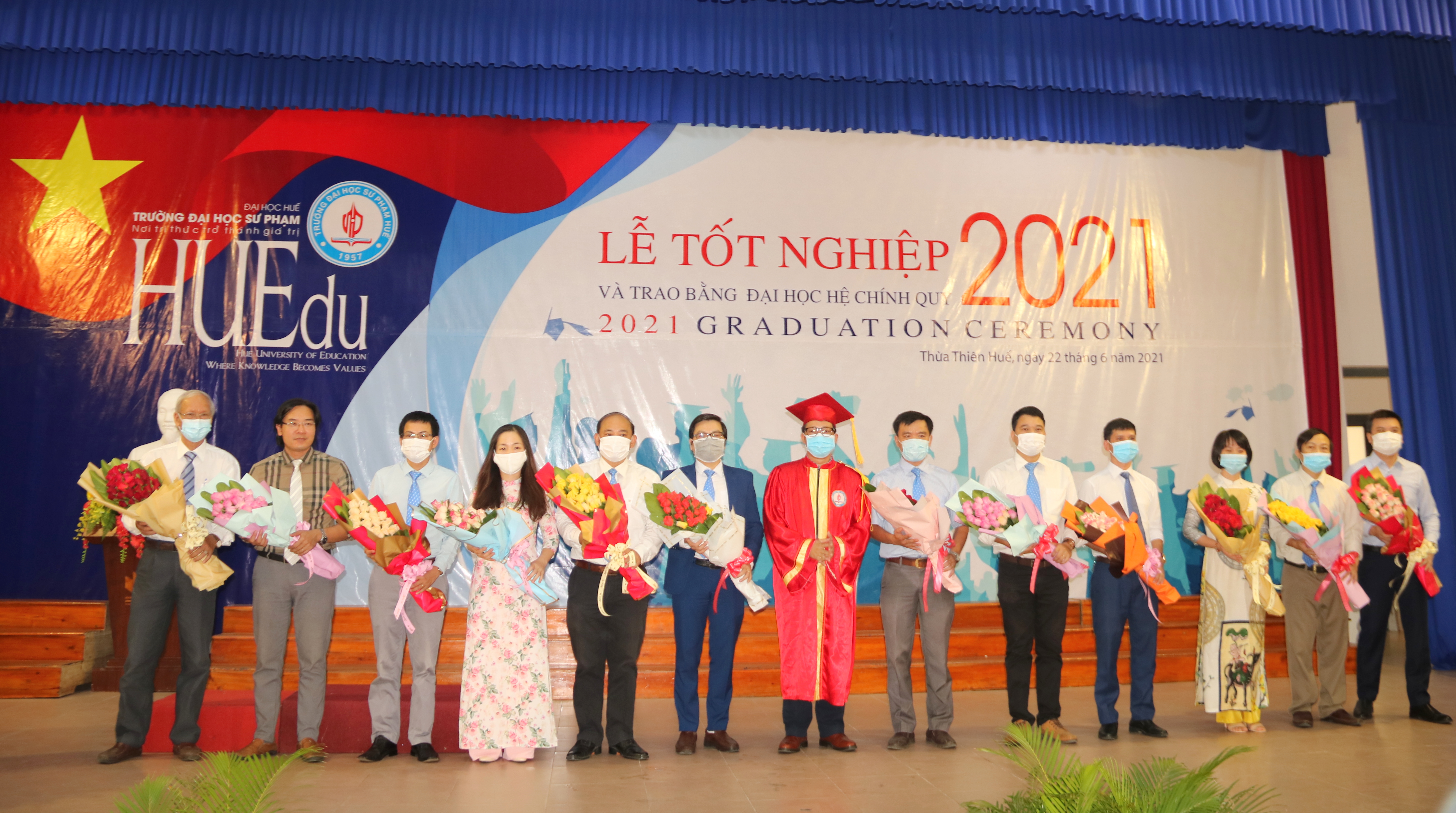 Lần đầu tiên, Trường đại học Sư phạm tổ chức lễ tốt nghiệp trực tuyến
