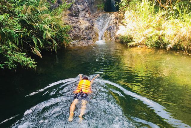 Exploring Dai Ban Waterfall