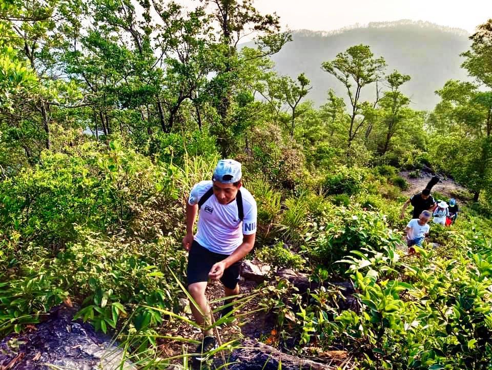 Đồng hành cùng con mùa dịch