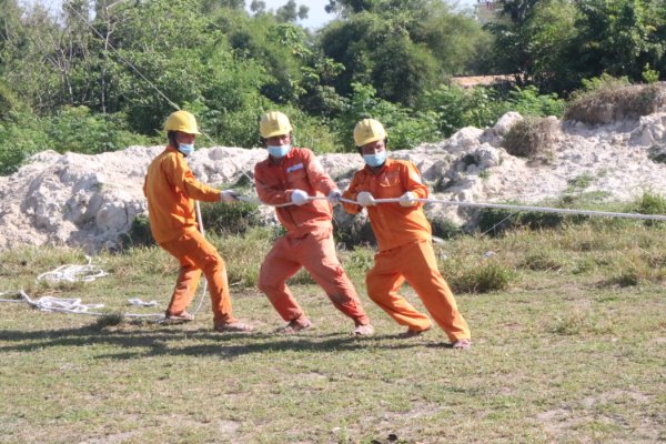 Điện lực tỉnh diễn tập xử lý sự cố, phòng chống thiên tai và tìm kiếm cứu nạn