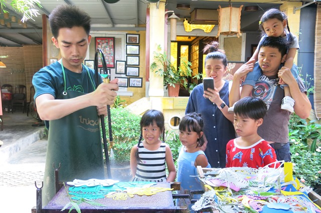 Creative hands-on with Truc Chi art