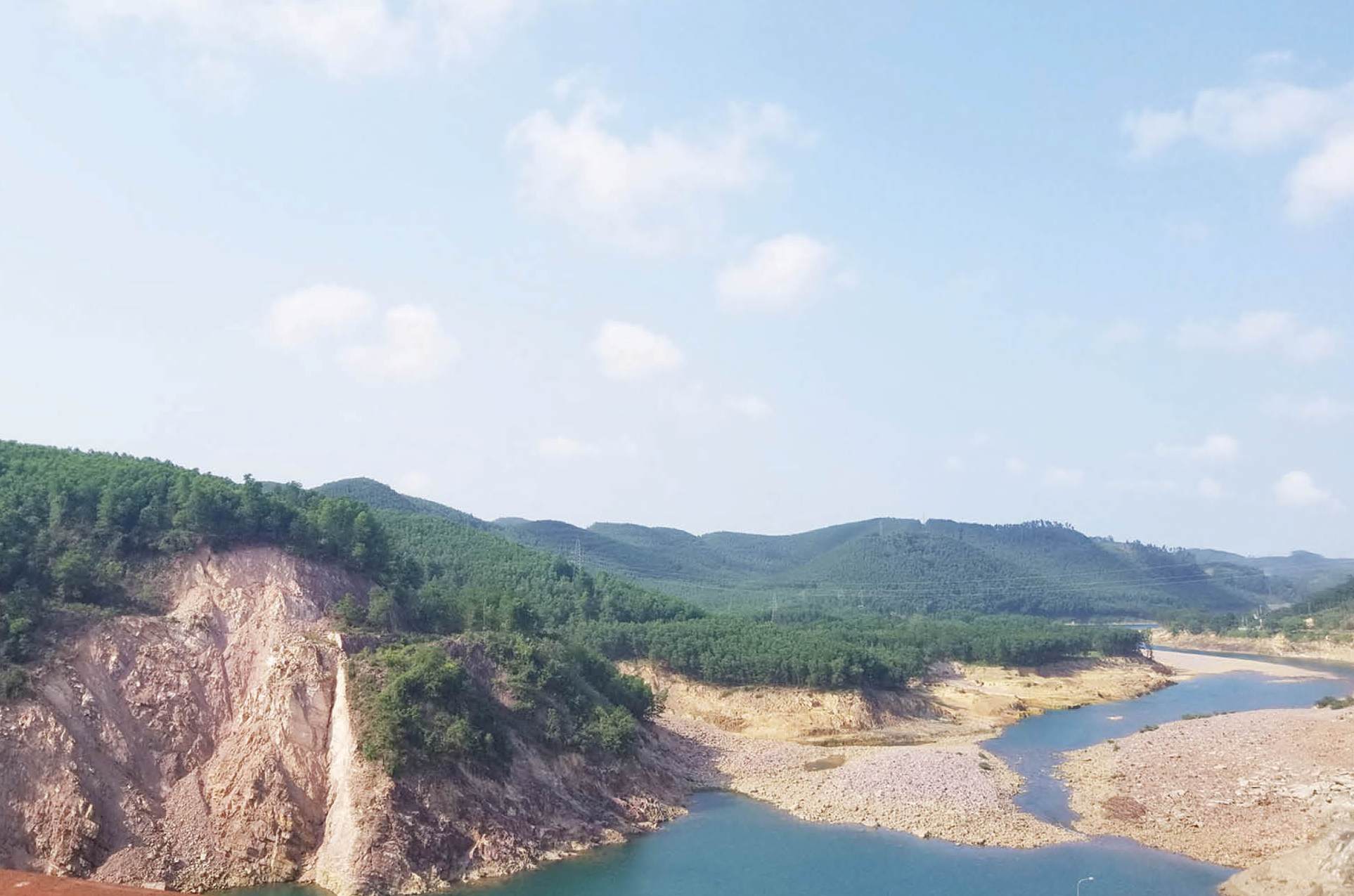 Thủy điện tham gia chống hạn