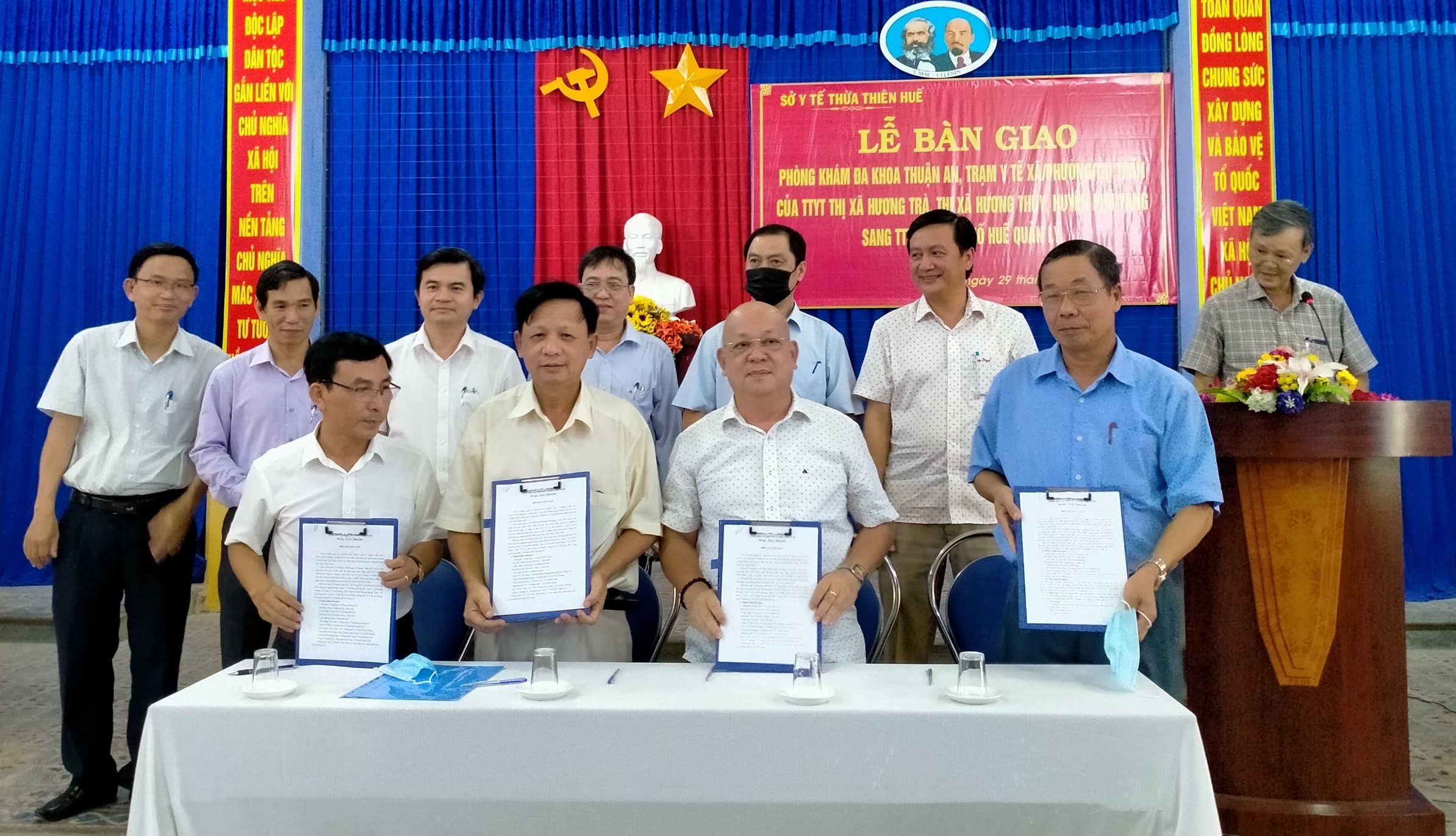 Tiếp nhận cơ sở y tế các đơn vị sáp nhập