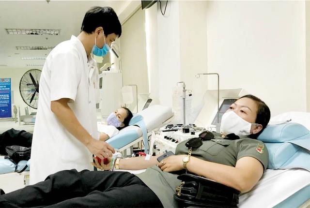 Người bệnh chờ máu giữa đại dịch COVID-19