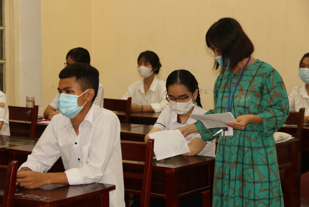 Thí sinh hài lòng với đề thi môn văn