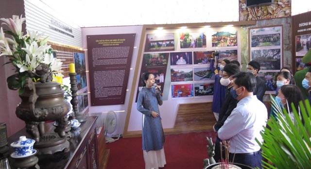 Chỉnh lý nhà trưng bày di tích lưu niệm Bác Hồ tại làng Dương Nỗ