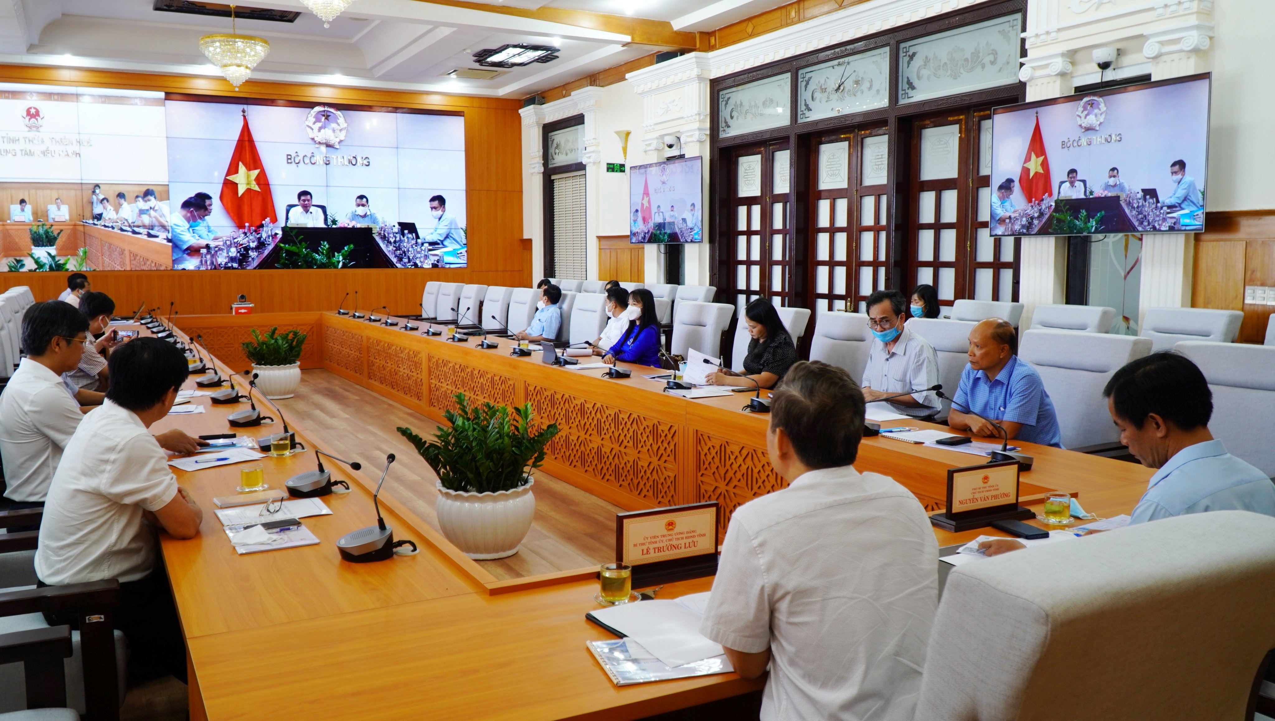 Thừa Thiên Huế cần phát triển ngành công nghiệp chế biến, chế tạo bền vững