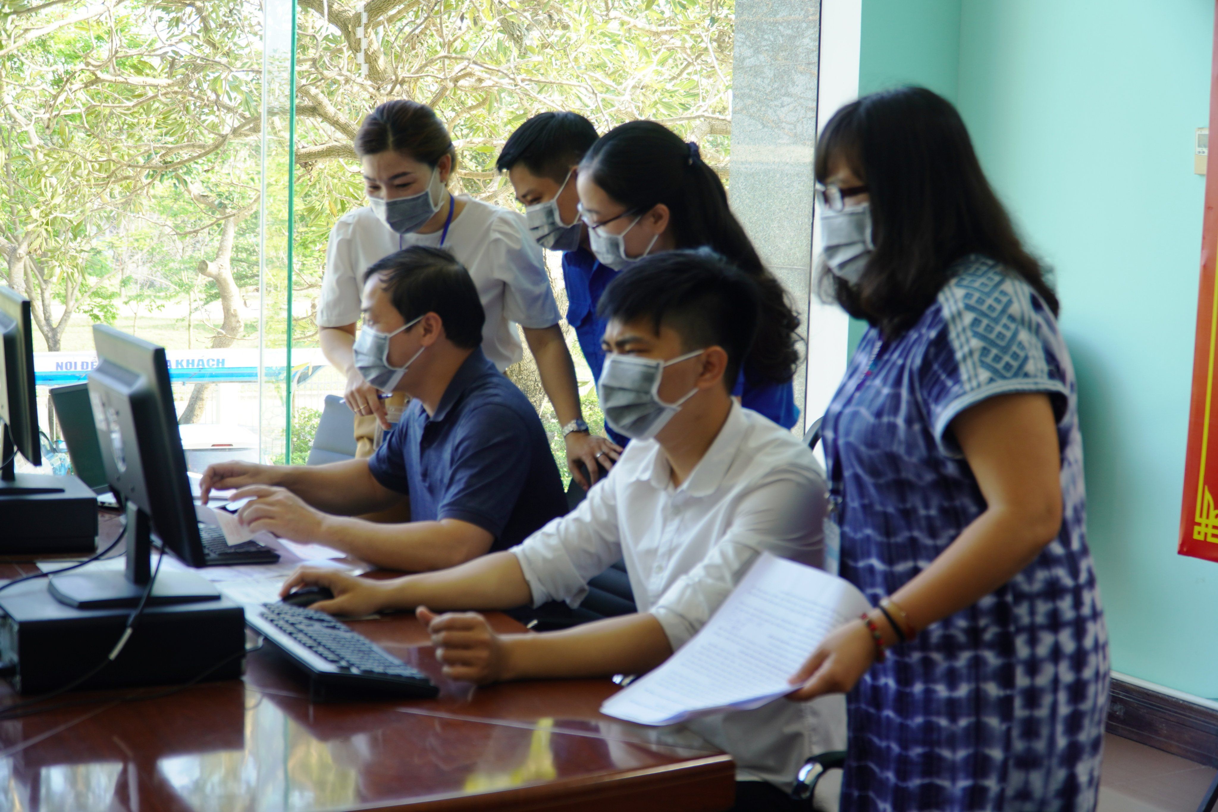 Song hành mục tiêu thu ngân sách và hỗ trợ sản xuất kinh doanh