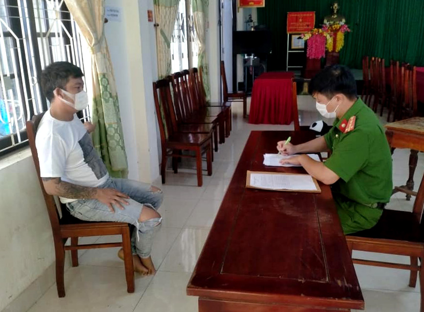 Bắt giữ đối tượng bị truy nã lẩn trốn tại xã Phong An