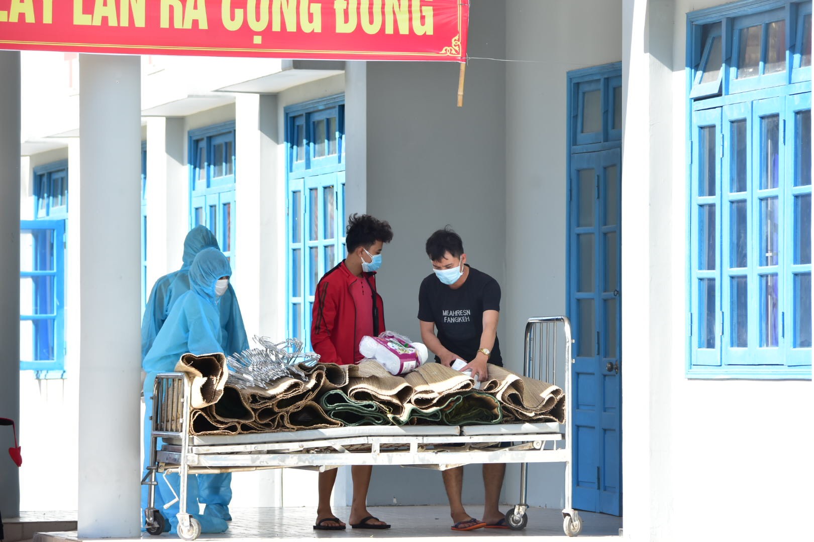 Giảm thời gian cách ly y tế từ 21 ngày xuống còn 14 ngày