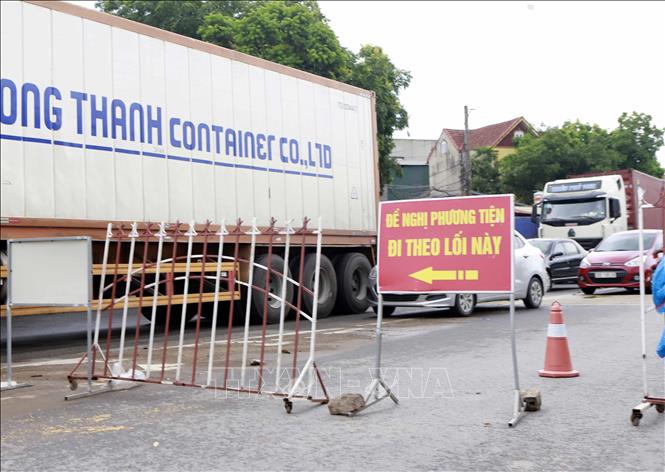 Bộ GTVT lập 4 tổ kiểm tra thực hiện luồng xanh vận tải vùng dịch COVID-19