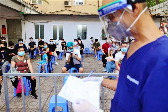 Sáng 19 7, Việt Nam có thêm 2 015 ca mắc mới COVID-19 tại 20 tỉnh, thành phố