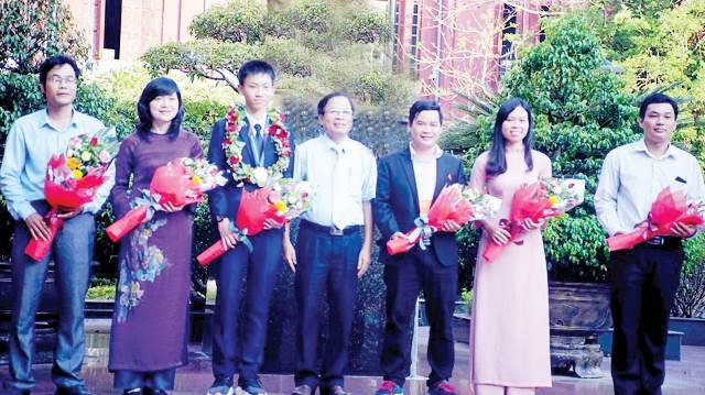 Đãi ngộ nào dành cho giáo viên trường chuyên - Kỳ II Trân quý gắn với đãi ngộ