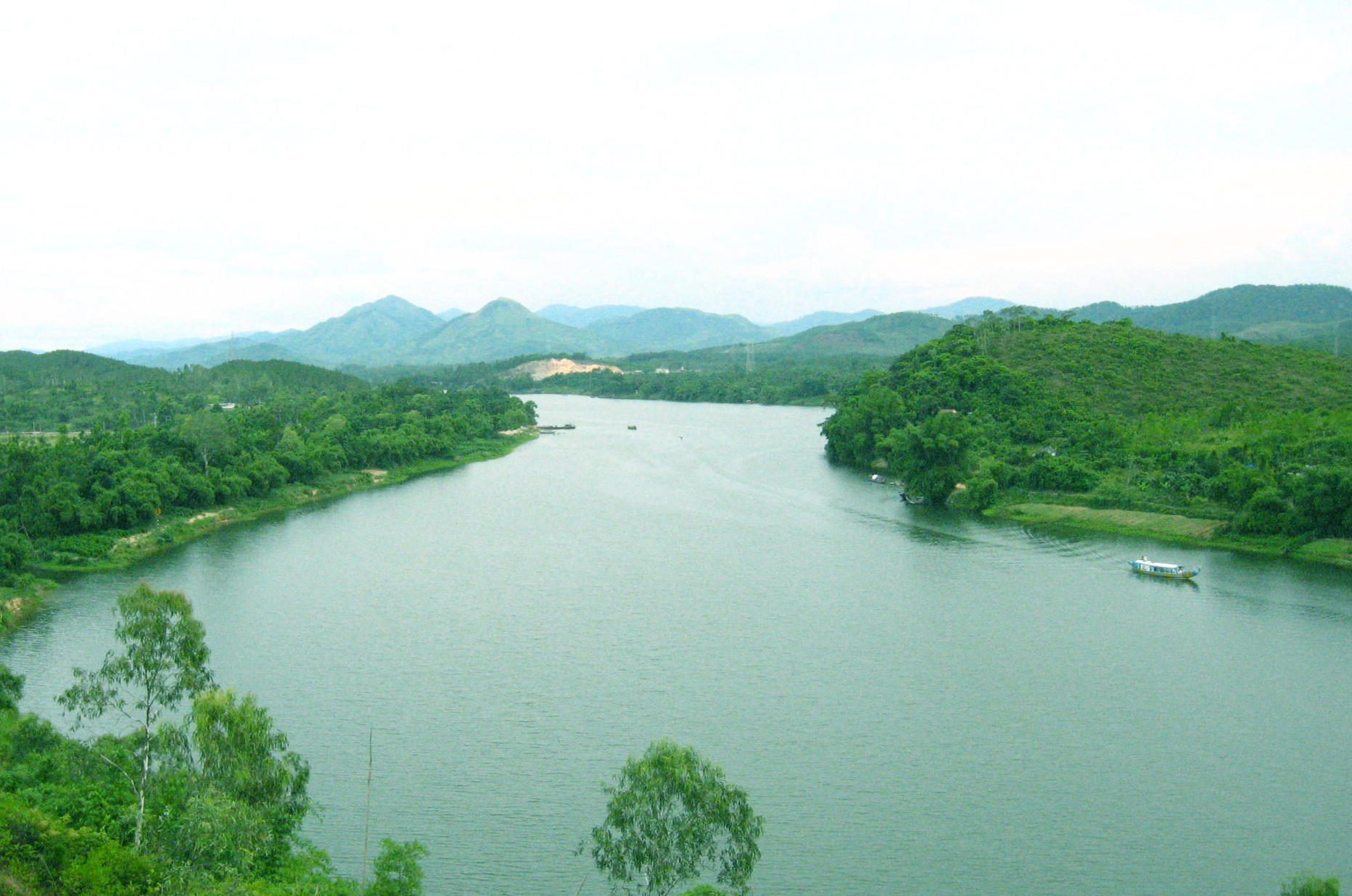 Hào sảng dòng Hương