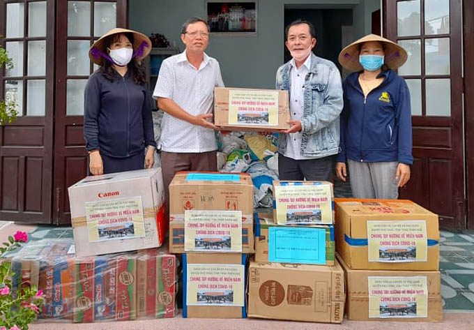 Tiếp nhận hơn 17 tấn hàng thiết yếu tiếp sức cho TP Hồ Chí Minh