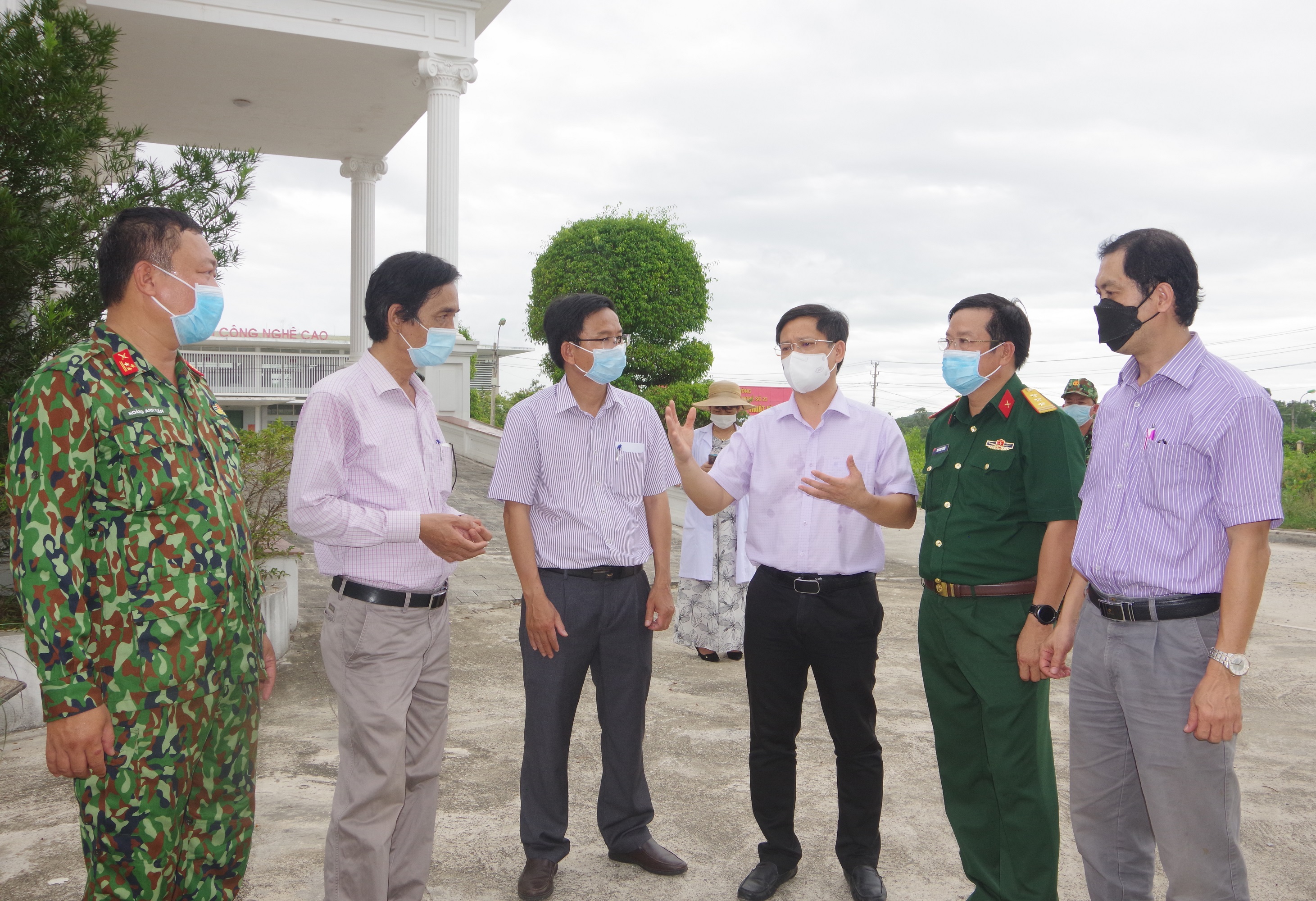 Khảo sát thiết lập bệnh viện dã chiến điều trị bệnh nhân COVID-19