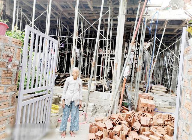 Giúp người có công an cư