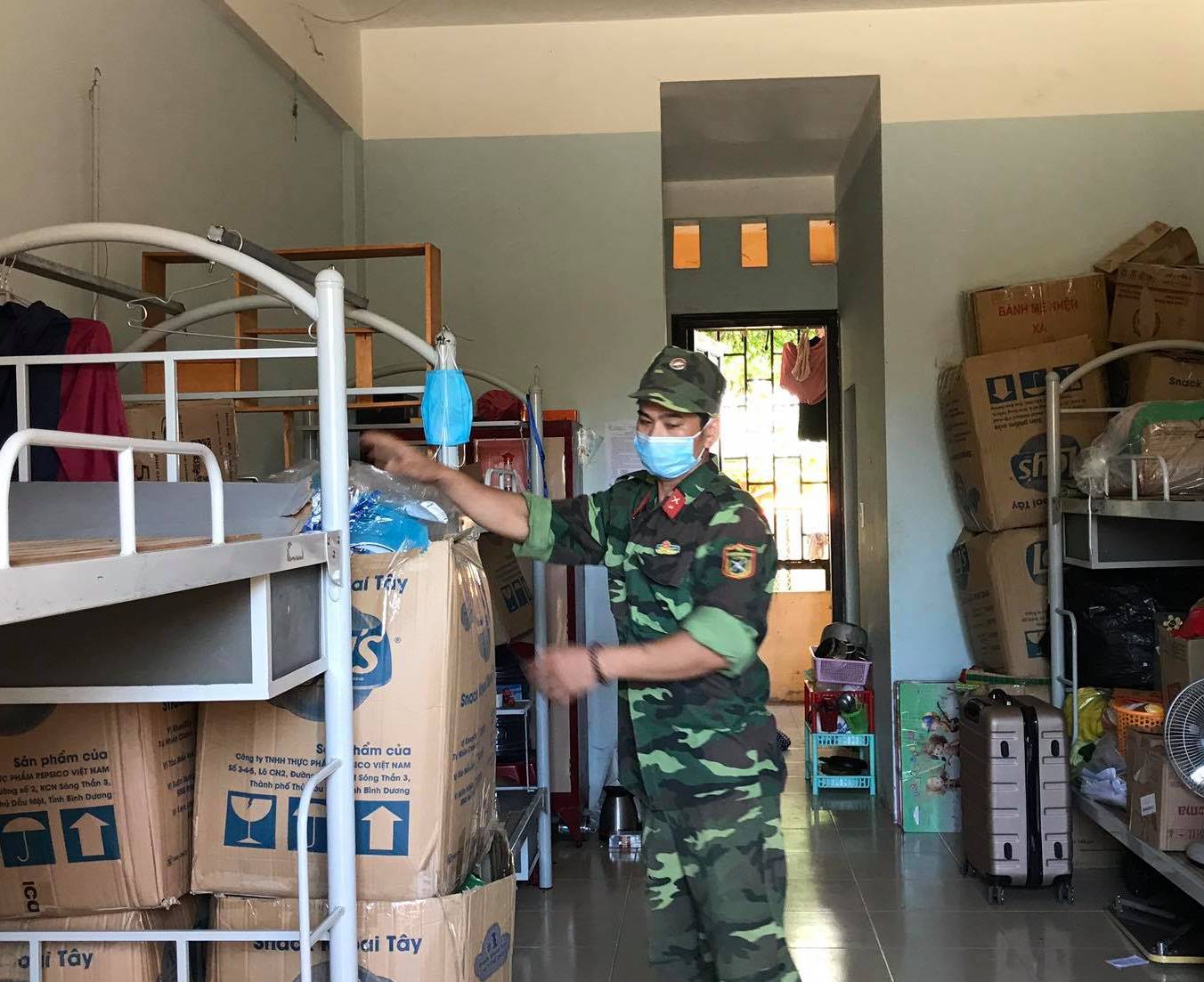 Giải quyết tình trạng ùn ứ ở chốt số 4, kích hoạt thêm các khu cách ly tập trung