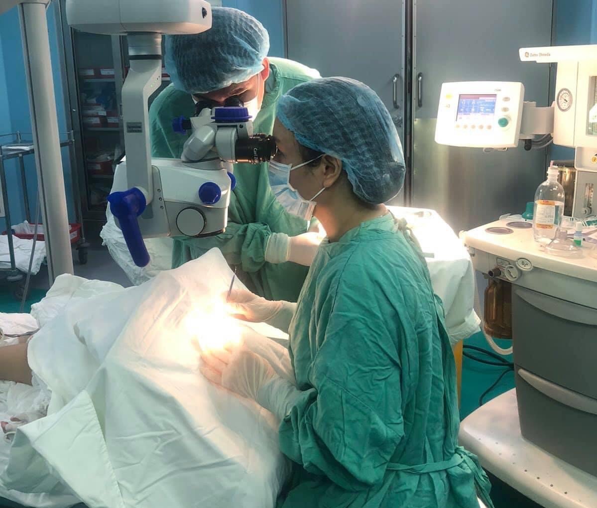 Bác sĩ 10 lần viết tâm thư tình nguyện lên đường chống dịch