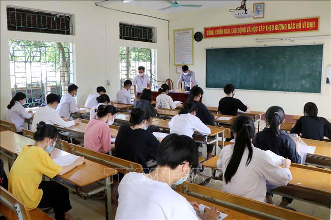 Từ kết quả thi tốt nghiệp THPT 2021 Điều chỉnh việc dạy học để nâng cao chất lượng