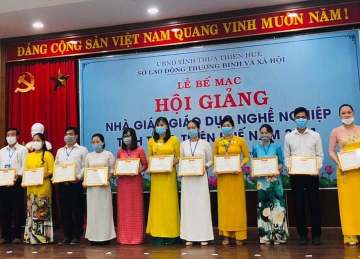 Trao 33 giải tại Hội giảng Giáo dục nghề nghiệp