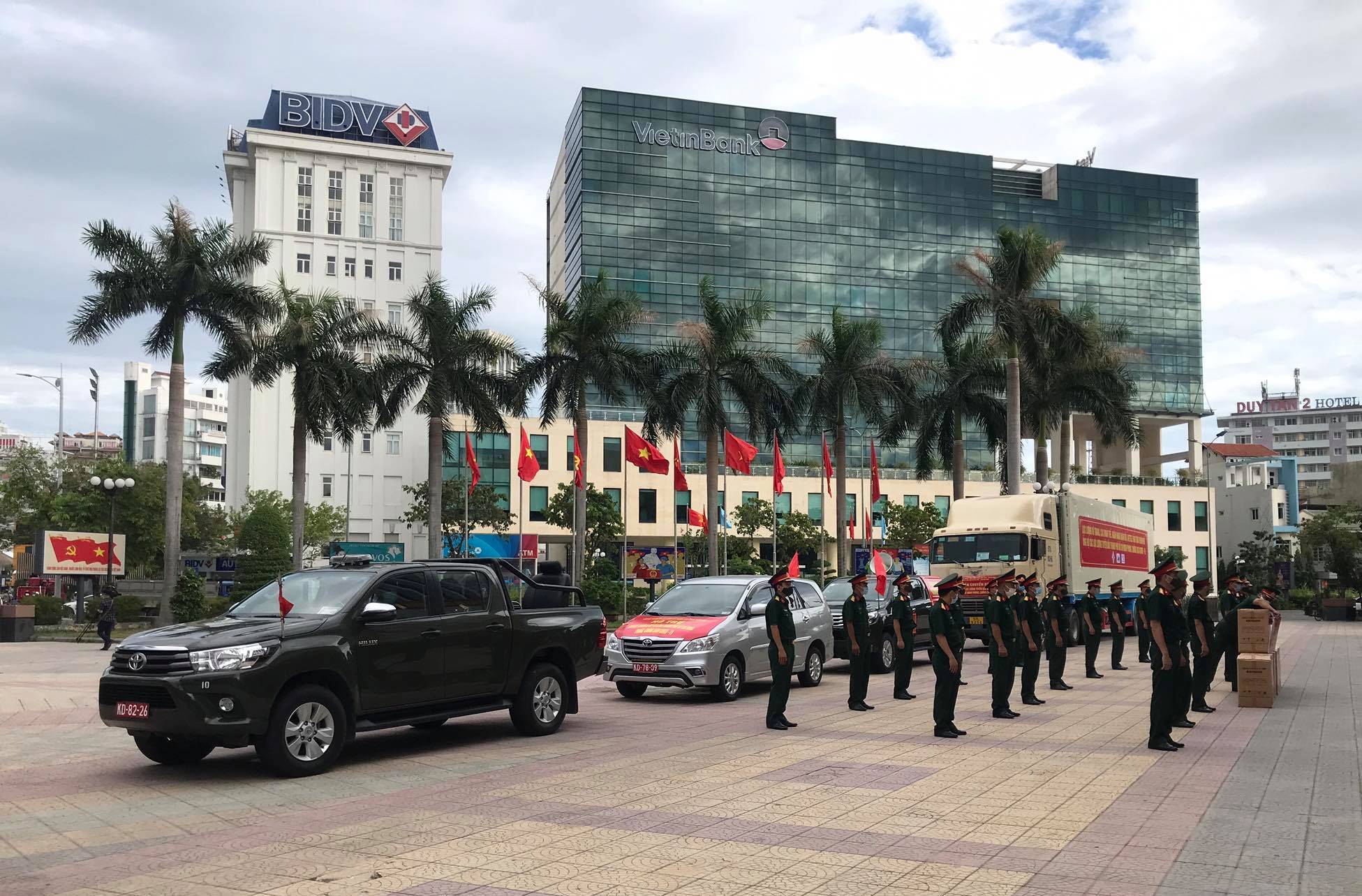 25 tấn hàng hỗ trợ TP Hồ Chí Minh chống dịch