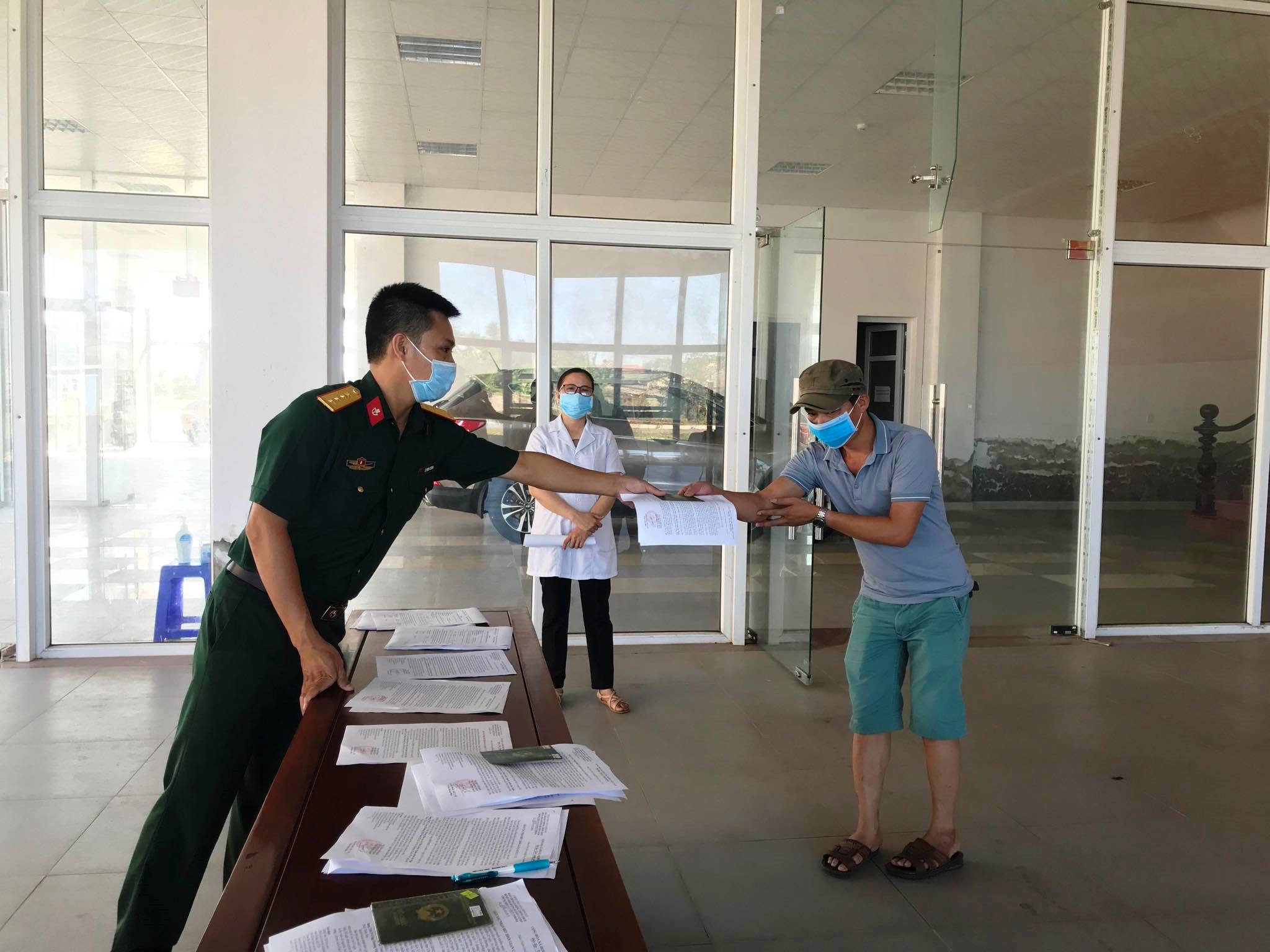 Gần 250 công dân hoàn thành cách ly tập trung