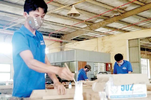 Không để người lao động và doanh nghiệp chờ lâu