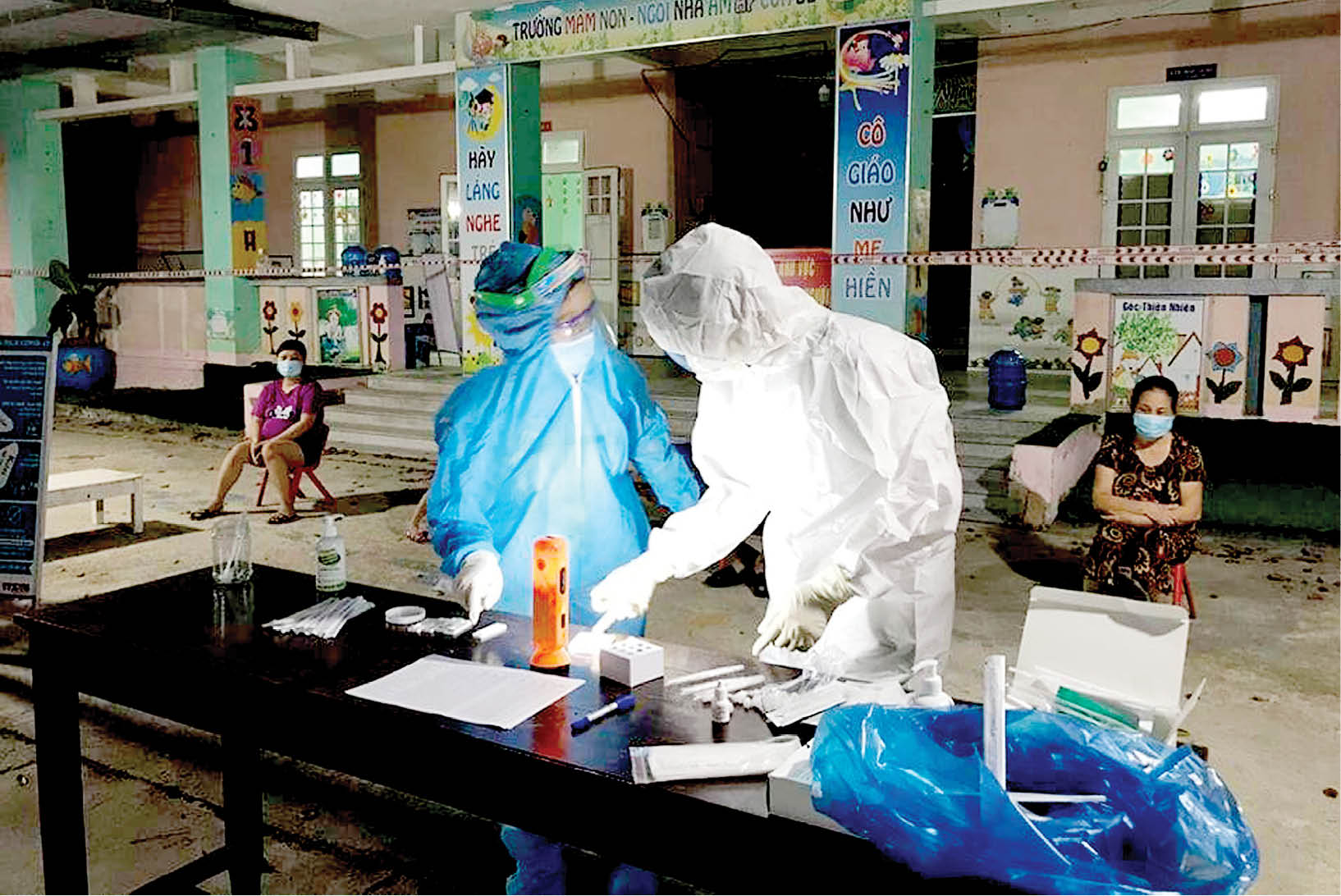 Phòng, chống dịch hiệu quả vừa đảm bảo khám, chữa bệnh