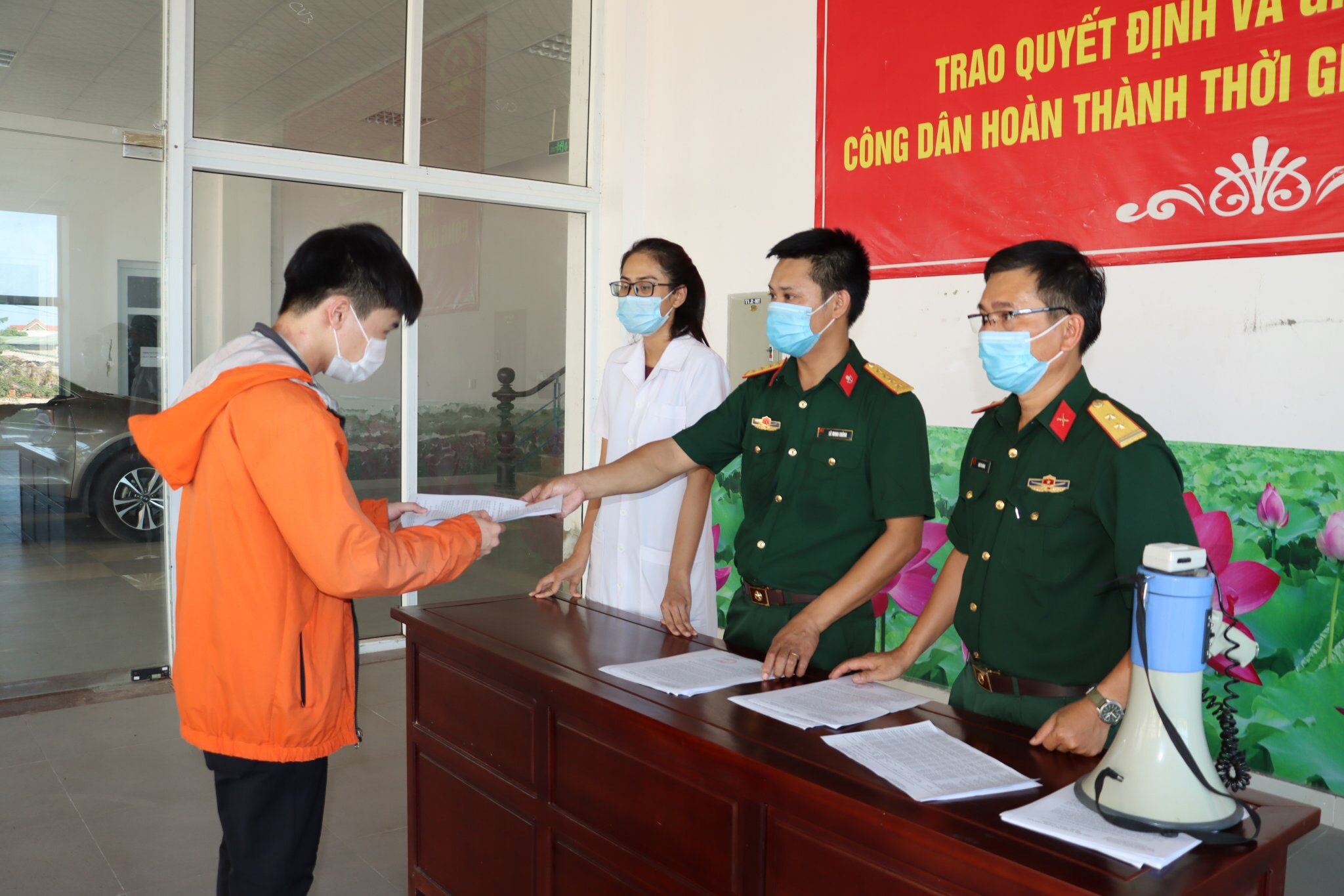 Tiếp nhận thêm 200 công dân từ vùng dịch về