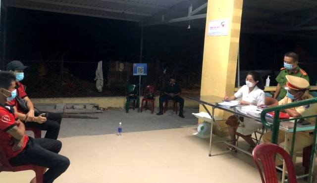 Cách ly tập trung các tài xế vi phạm công tác phòng, chống dịch COVID - 19