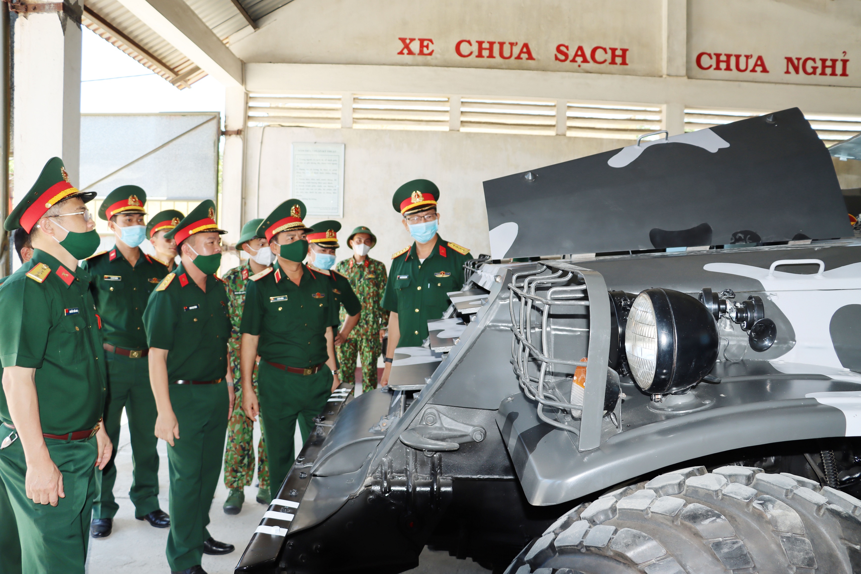 Quân khu 4 kiểm tra công tác kỹ thuật các đơn vị