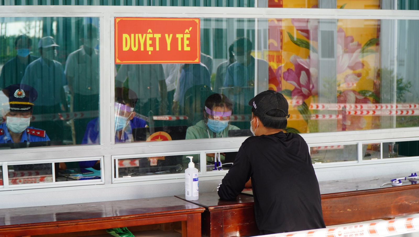Tối 20 8, thêm 35 ca dương tính với SARS-CoV-2, trong đó có 6 ca ngoài cộng đồng