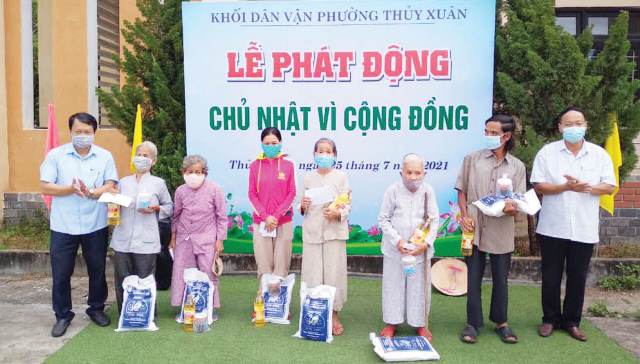 Chủ nhật vì cộng đồng