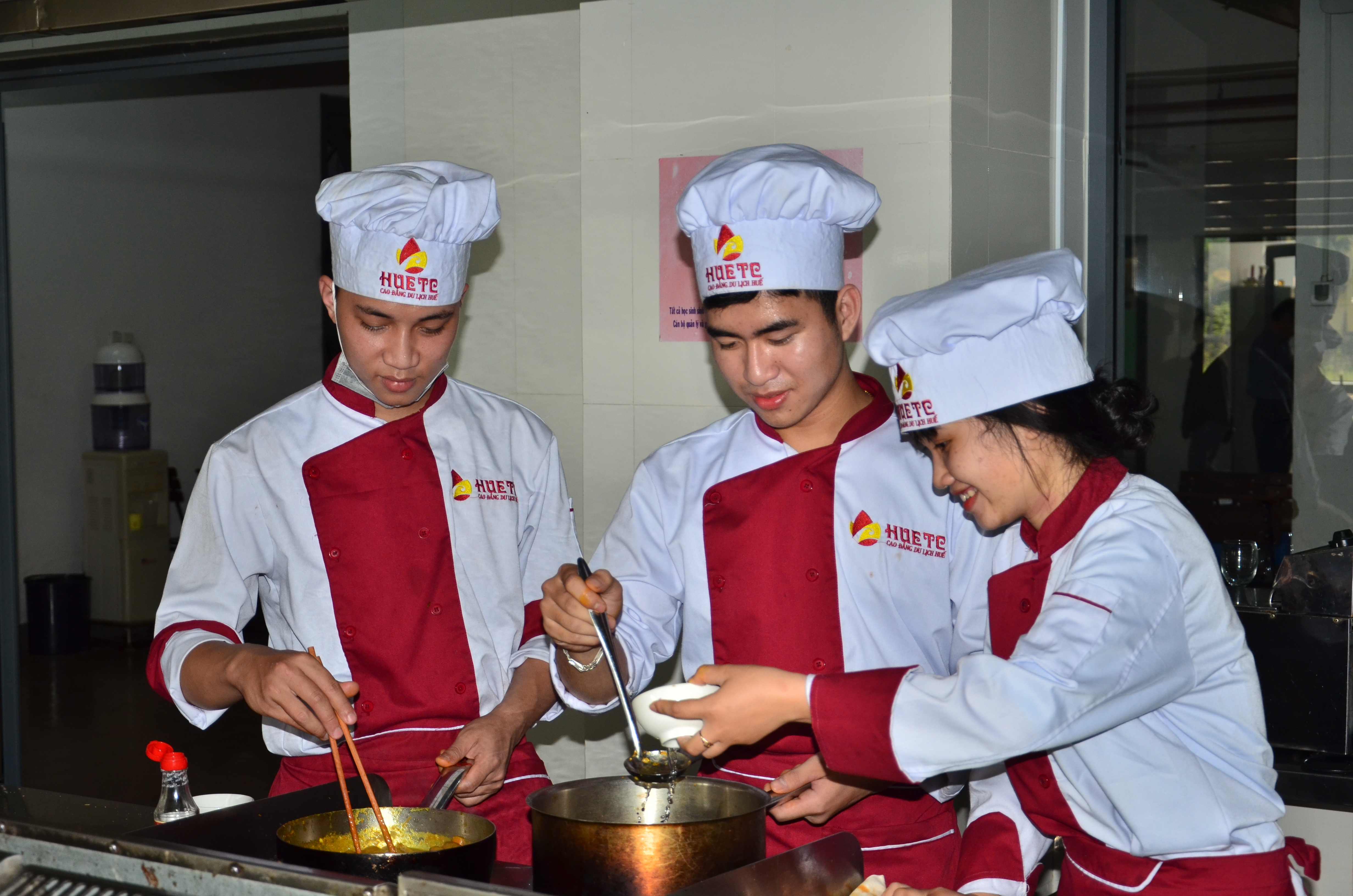 Hợp tác tạo thêm cơ hội việc làm cho sinh viên ngành du lịch