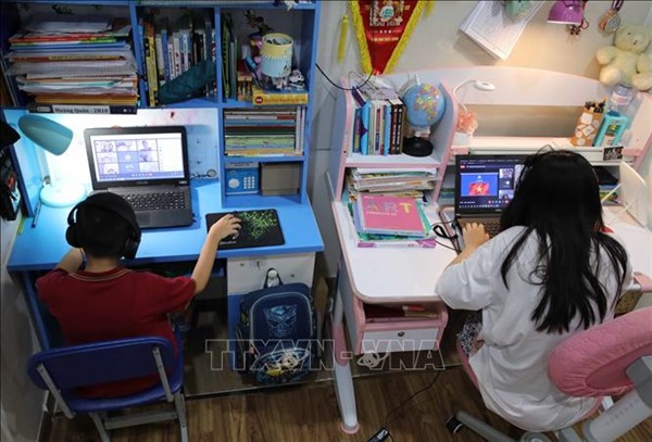 Chủ động ứng phó với dịch COVID-19, kiên trì mục tiêu chất lượng giáo dục