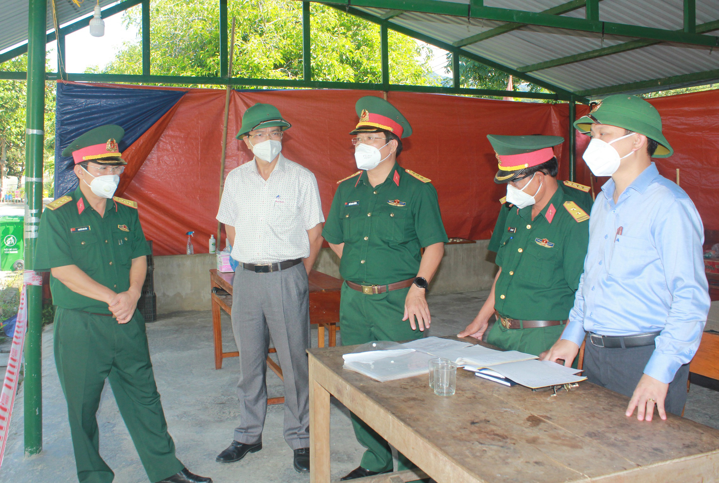 Bảo đảm an toàn cho các lực lượng thực hiện nhiệm vụ trong khu cách ly