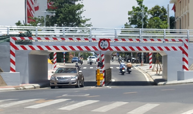 Đưa cầu Chui đường sắt-Bùi Thị Xuân vào sử dụng