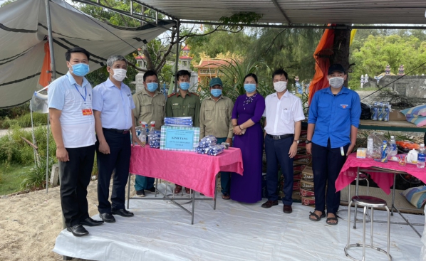 Kiểm tra công tác phòng chống dịch tại xã Hải Dương