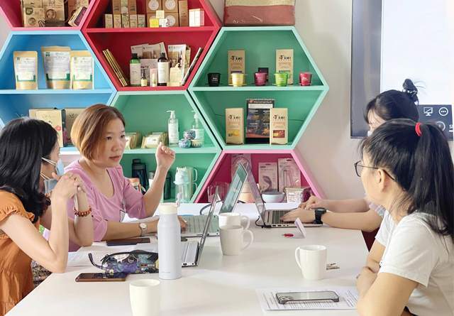 Phụ nữ tự tin khởi nghiệp