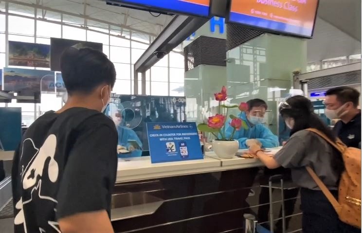 Chuyến bay đầu tiên từ Việt Nam đi châu Âu thử nghiệm thành công hộ chiếu sức khỏe điện tử