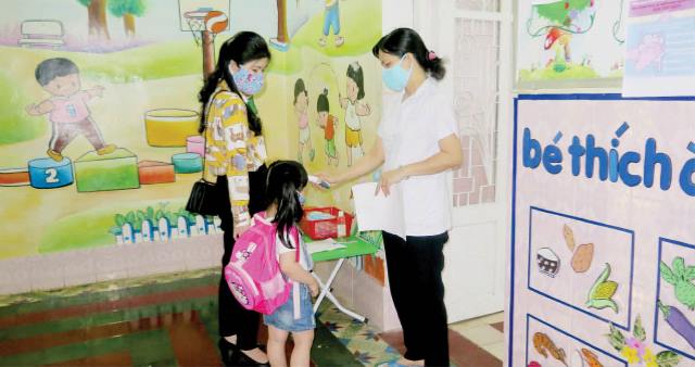 Phập phồng tìm chỗ gửi con