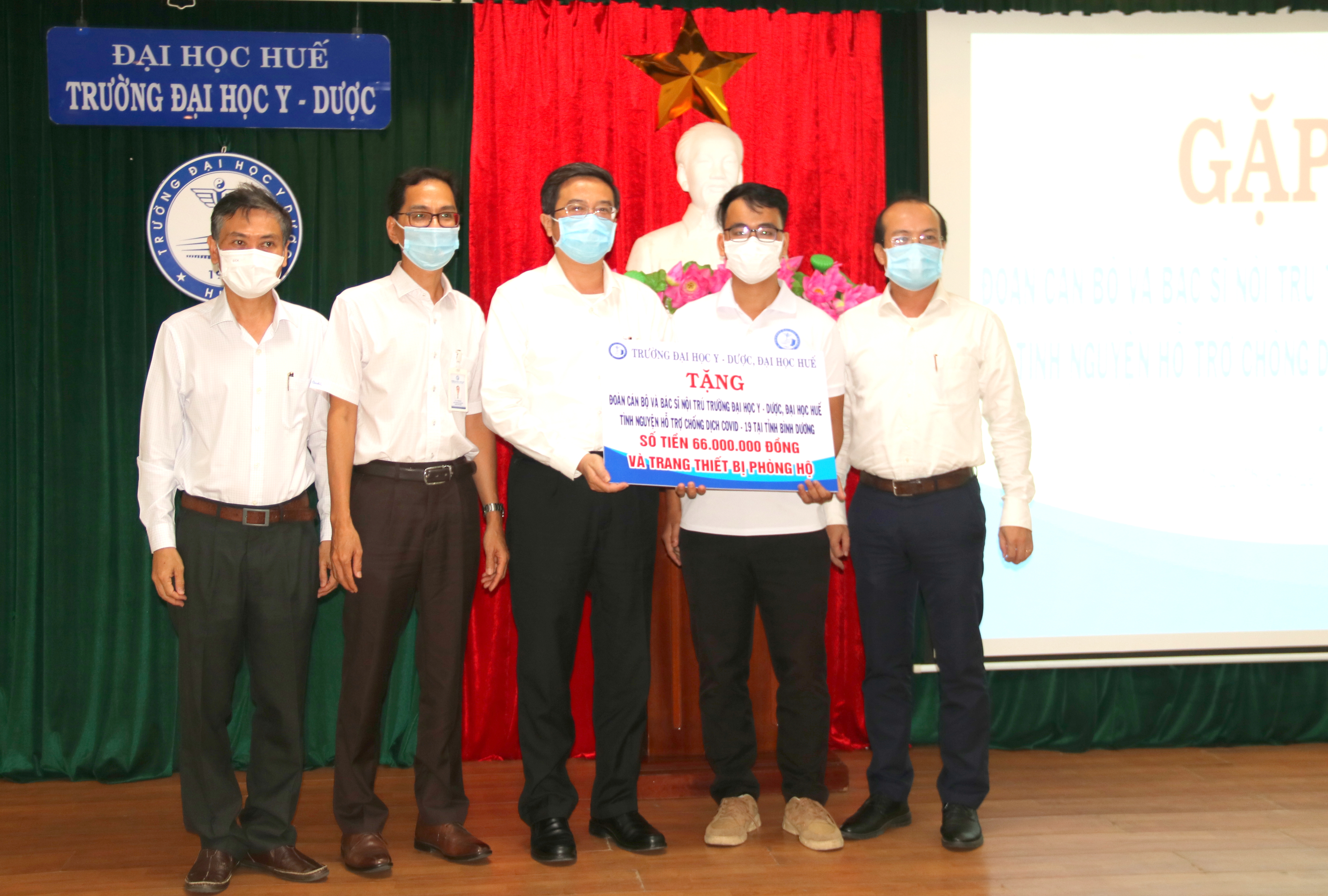 Trường ĐH Y – Dược tiếp tục hỗ trợ tỉnh Bình Dương chống dịch