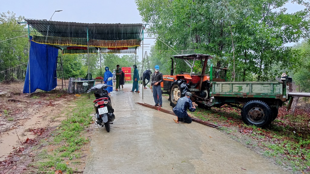 Khoanh vùng, phong tỏa tạm thời xã Phong Hòa để chống dịch