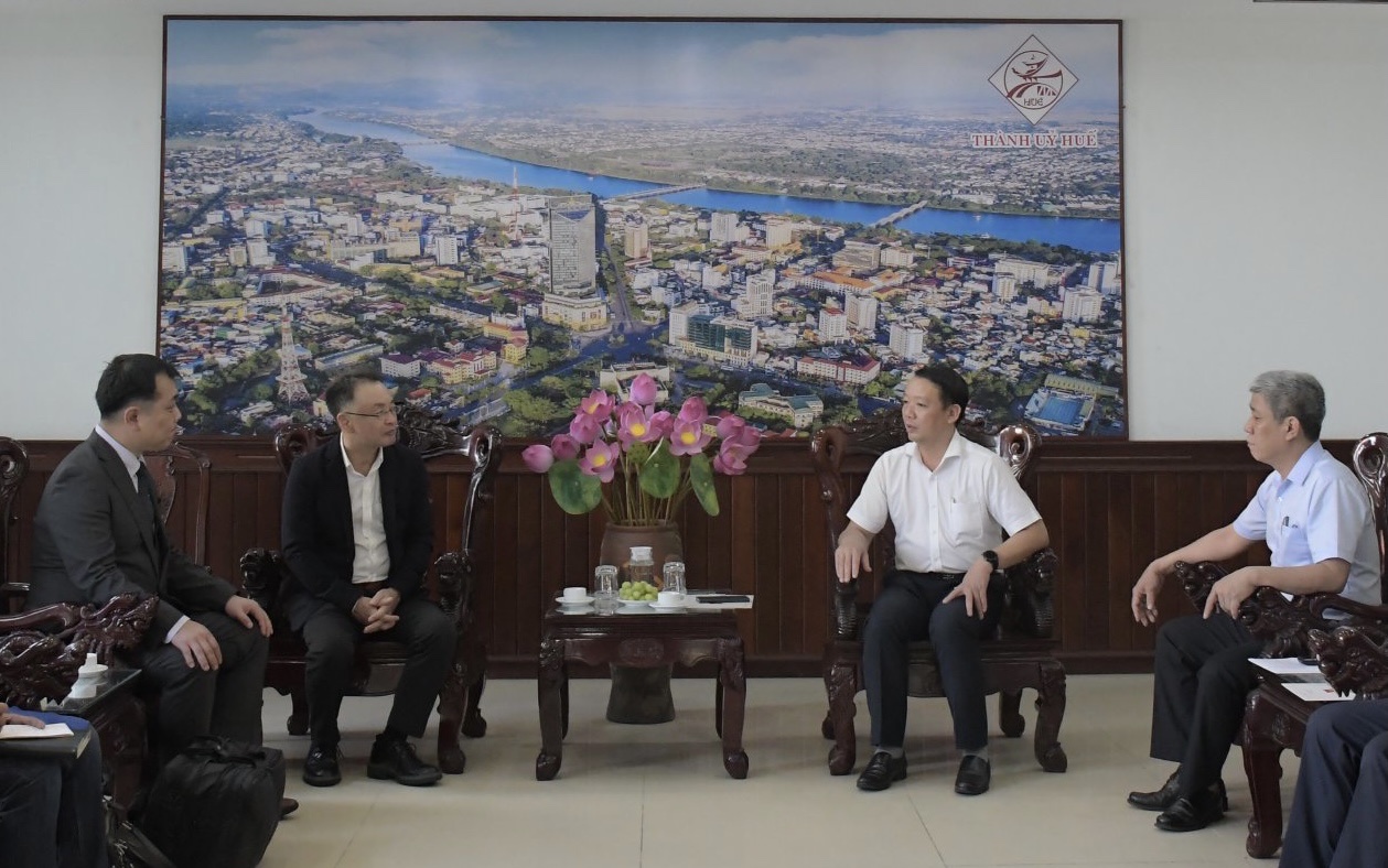 Tiếp xã giao lãnh đạo 2 doanh nghiệp Nhật Bản