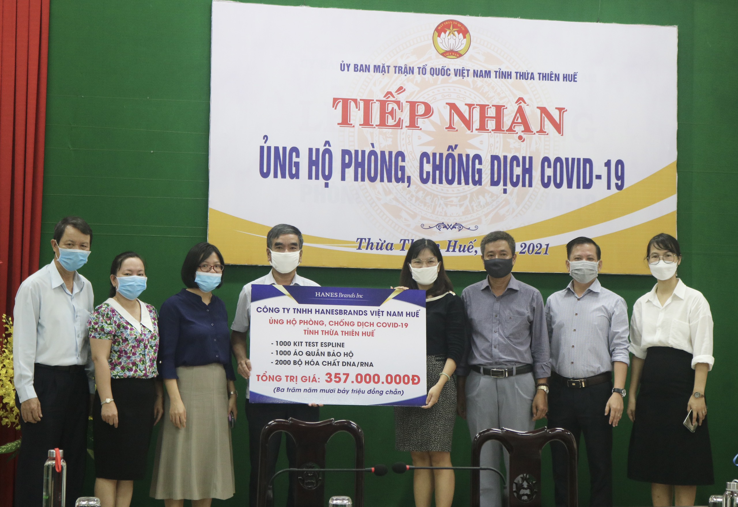 Nhiều hoạt động chung tay chống dịch