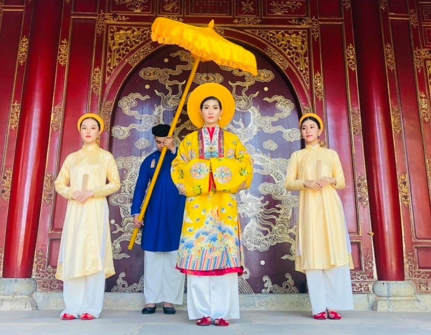 “Hue people wearing Ao dai” film making